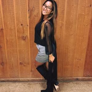 Meet your Posher, Lea